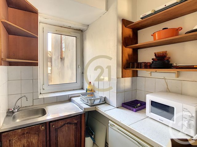 Afficher la photo en grand Appartement F1 à louer - 1 pièce - 25.0 m2 - ARAMON - 30 - LANGUEDOC-ROUSSILLON - Century 21 Beven Immobilier