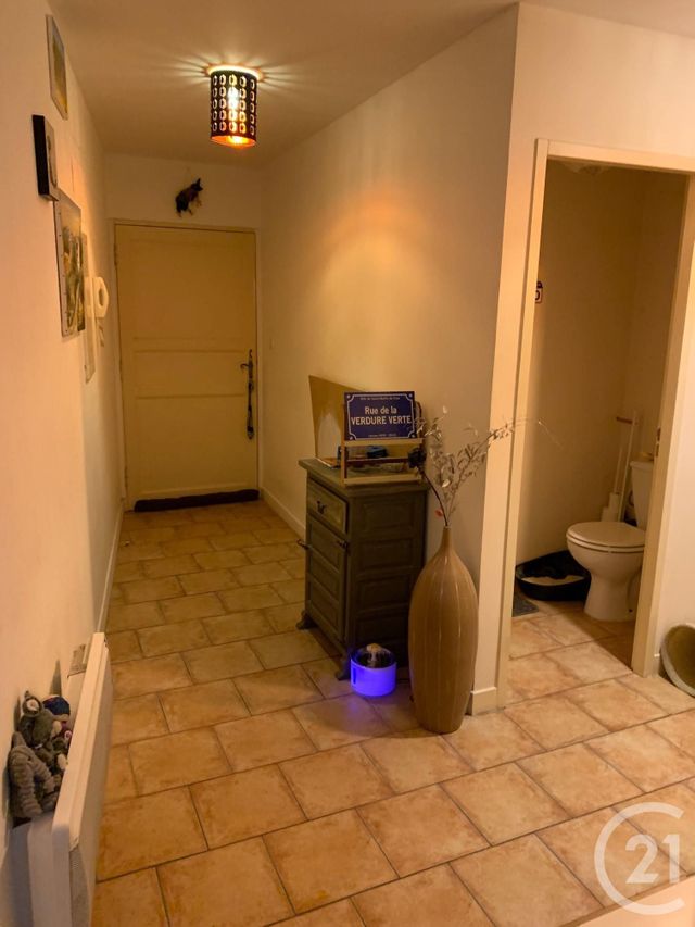Afficher la photo en grand Appartement Duplex à louer - 2 pièces - 62.35 m2 - BEAUCAIRE - 30 - LANGUEDOC-ROUSSILLON - Century 21 Beven Immobilier
