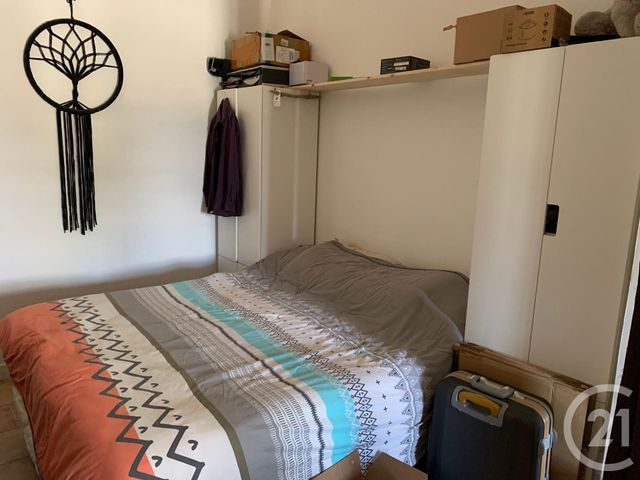 Afficher la photo en grand Appartement Duplex à louer - 2 pièces - 62.35 m2 - BEAUCAIRE - 30 - LANGUEDOC-ROUSSILLON - Century 21 Beven Immobilier