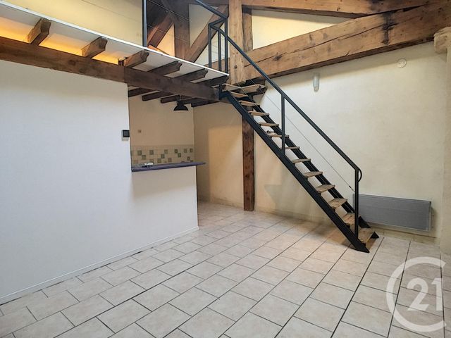 Appartement F2 à louer - 2 pièces - 48.0 m2 - SERNHAC - 30 - LANGUEDOC-ROUSSILLON - Century 21 Beven Immobilier Appartement F2 à louer - 2 pièces - 48.0 m2 - SERNHAC - 30 - LANGUEDOC-ROUSSILLON - Century 21 Beven Immobilier