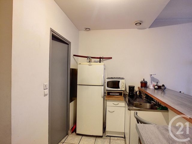 Afficher la photo en grand Appartement F1 à louer - 1 pièce - 25.92 m2 - ARAMON - 30 - LANGUEDOC-ROUSSILLON - Century 21 Beven Immobilier