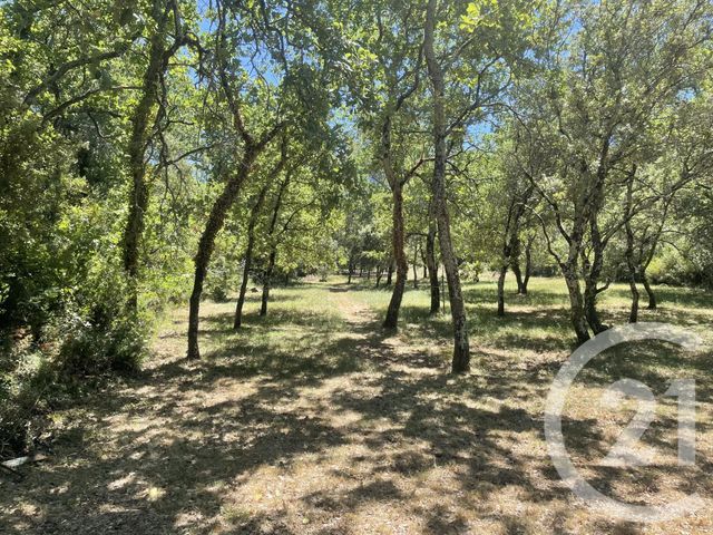 terrain - UZES - 30