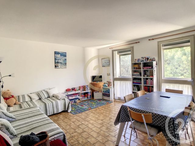 Appartement F1 à louer VILLENEUVE LES AVIGNON