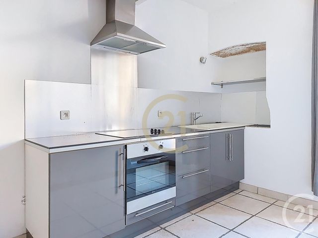 maison à louer - 2 pièces - 77.82 m2 - REMOULINS - 30 - LANGUEDOC-ROUSSILLON - Century 21 Beven Immobilier