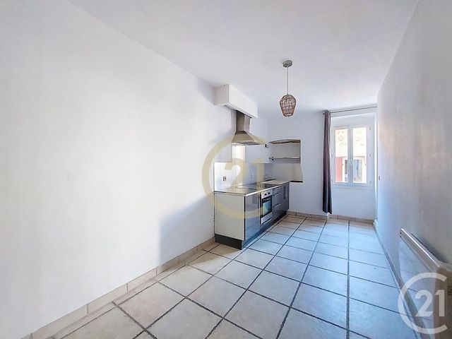 maison à louer - 2 pièces - 77.82 m2 - REMOULINS - 30 - LANGUEDOC-ROUSSILLON - Century 21 Beven Immobilier