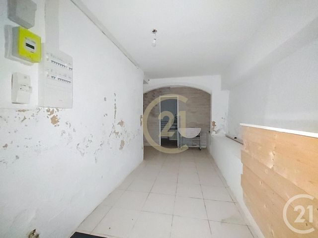 maison à louer - 2 pièces - 77.82 m2 - REMOULINS - 30 - LANGUEDOC-ROUSSILLON - Century 21 Beven Immobilier