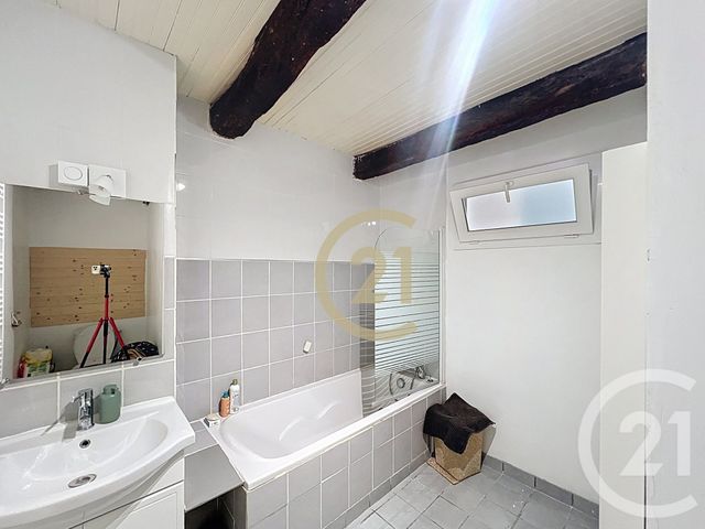 maison à louer - 2 pièces - 54.71 m2 - REMOULINS - 30 - LANGUEDOC-ROUSSILLON - Century 21 Beven Immobilier