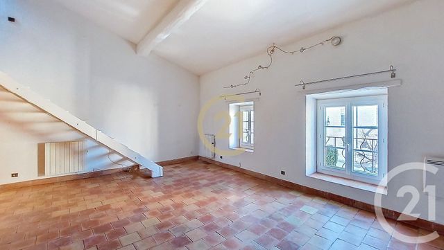 Appartement F3 à louer - 3 pièces - 68.0 m2 - ARAMON - 30 - LANGUEDOC-ROUSSILLON - Century 21 Beven Immobilier