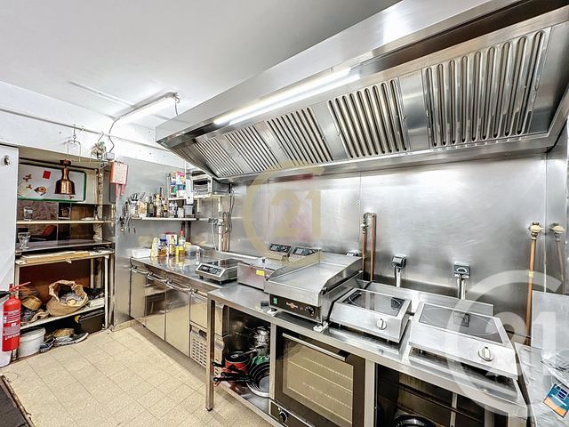 commerce à vendre - 115.0 m2 - UZES - 30 - LANGUEDOC-ROUSSILLON - Century 21 Beven Immobilier