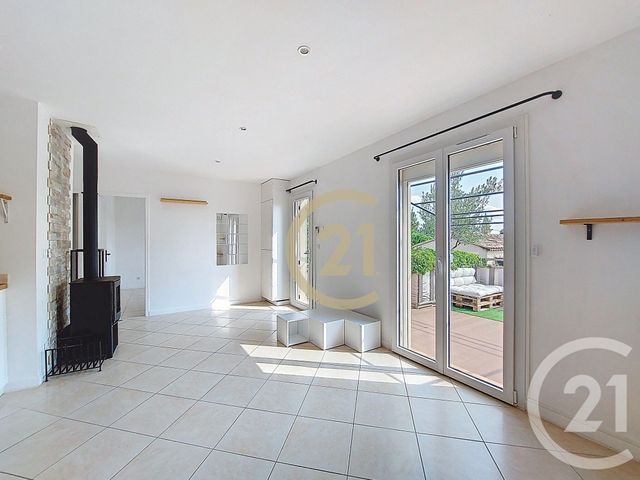 maison à louer - 3 pièces - 57.12 m2 - ST HILAIRE D OZILHAN - 30 - LANGUEDOC-ROUSSILLON - Century 21 Beven Immobilier