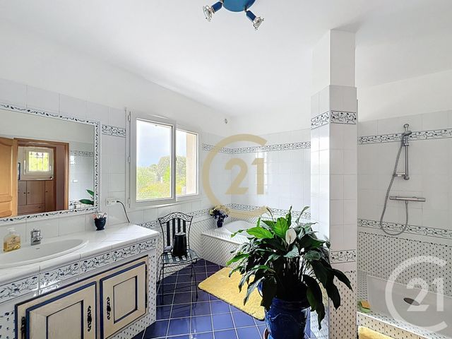 maison à vendre - 5 pièces - 146.0 m2 - UZES - 30 - LANGUEDOC-ROUSSILLON - Century 21 Beven Immobilier