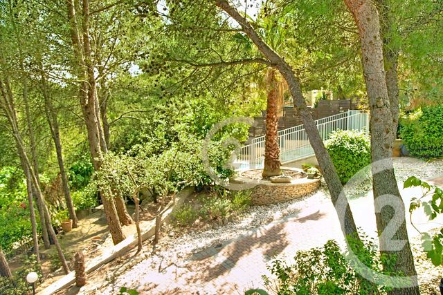 maison à vendre - 7 pièces - 285.44 m2 - BEAUCAIRE - 30 - LANGUEDOC-ROUSSILLON - Century 21 Beven Immobilier