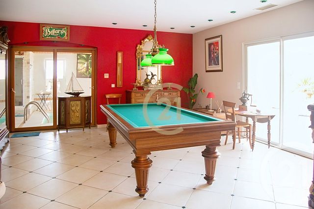 maison à vendre - 7 pièces - 285.44 m2 - BEAUCAIRE - 30 - LANGUEDOC-ROUSSILLON - Century 21 Beven Immobilier