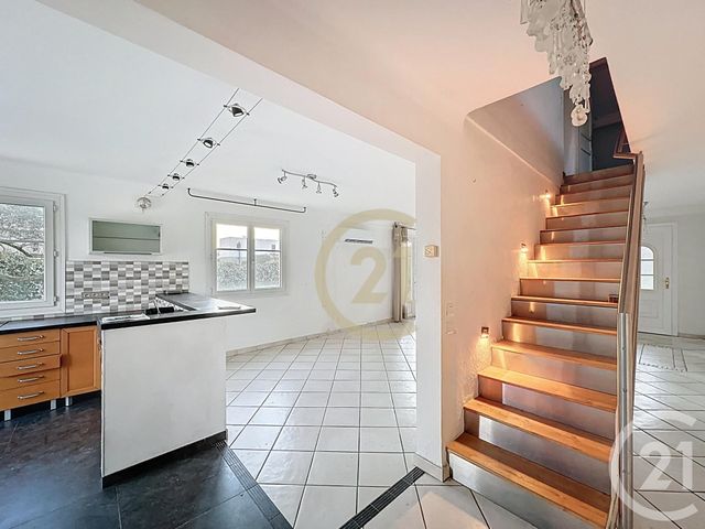 maison à vendre - 6 pièces - 130.65 m2 - REMOULINS - 30 - LANGUEDOC-ROUSSILLON - Century 21 Beven Immobilier