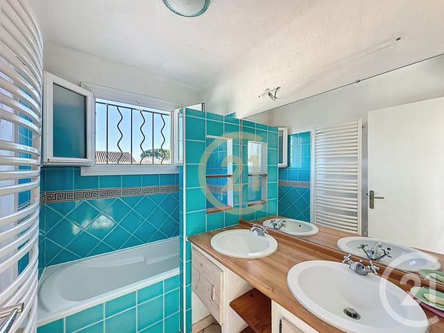 maison à vendre - 6 pièces - 130.65 m2 - REMOULINS - 30 - LANGUEDOC-ROUSSILLON - Century 21 Beven Immobilier