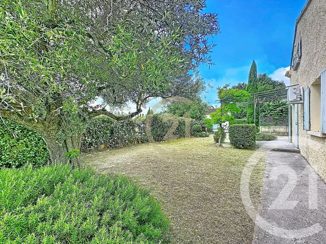 maison à vendre - 6 pièces - 130.65 m2 - REMOULINS - 30 - LANGUEDOC-ROUSSILLON - Century 21 Beven Immobilier