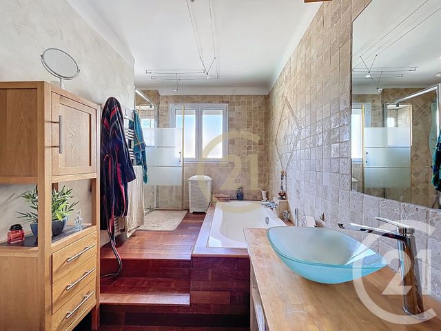 maison à vendre - 5 pièces - 210.54 m2 - MONTFRIN - 30 - LANGUEDOC-ROUSSILLON - Century 21 Beven Immobilier