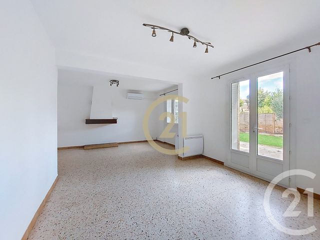 maison à louer - 3 pièces - 76.37 m2 - REMOULINS - 30 - LANGUEDOC-ROUSSILLON - Century 21 Beven Immobilier