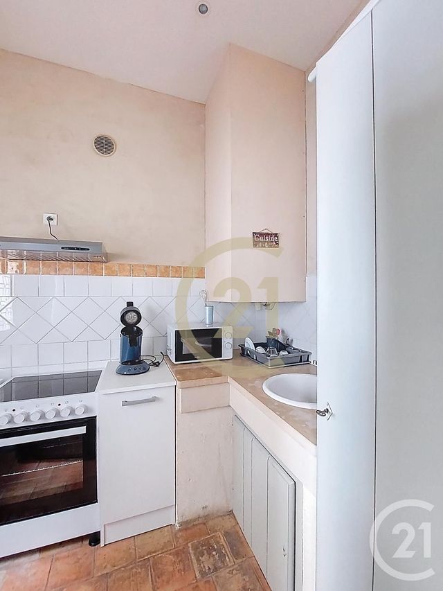 Appartement à louer - 2 pièces - 43.74 m2 - UZES - 30 - LANGUEDOC-ROUSSILLON - Century 21 Beven Immobilier