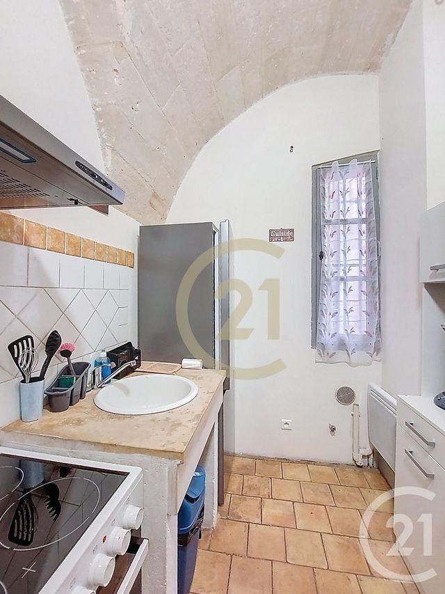 Appartement Studio à louer - 1 pièce - 26.27 m2 - UZES - 30 - LANGUEDOC-ROUSSILLON - Century 21 Beven Immobilier