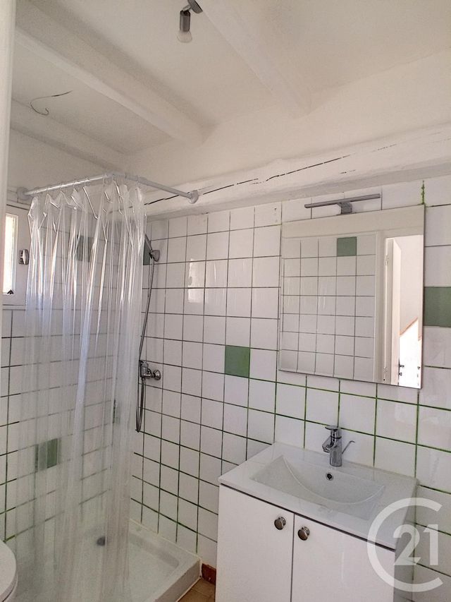 maison à louer - 2 pièces - 29.61 m2 - REMOULINS - 30 - LANGUEDOC-ROUSSILLON - Century 21 Beven Immobilier