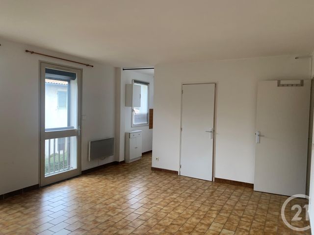 Appartement F1 à louer VILLENEUVE LES AVIGNON