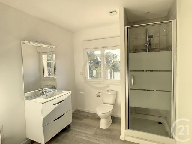 Appartement F2 à louer - 2 pièces - 42.6 m2 - LEDENON - 30 - LANGUEDOC-ROUSSILLON - Century 21 Beven Immobilier