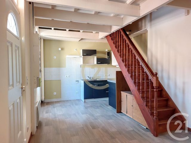 Appartement F2 à louer BOULBON