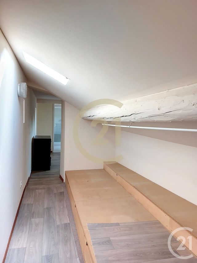 Appartement F2 à louer - 2 pièces - 41.78 m2 - BOULBON - 13 - PROVENCE-ALPES-COTE-D-AZUR - Century 21 Beven Immobilier
