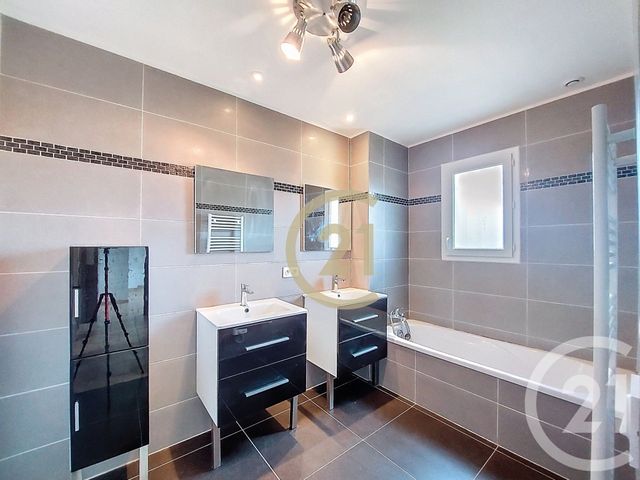 maison à louer - 5 pièces - 124.39 m2 - MEYNES - 30 - LANGUEDOC-ROUSSILLON - Century 21 Beven Immobilier