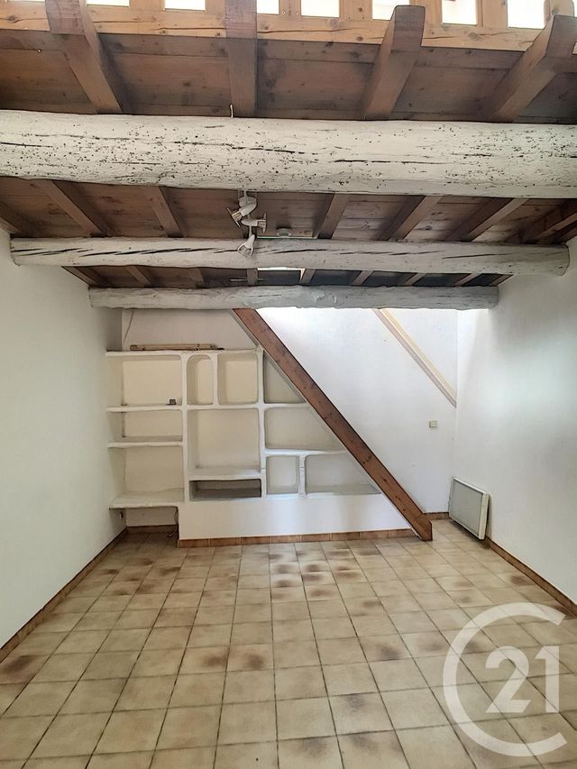 Appartement F3 à louer - 3 pièces - 63.39 m2 - REMOULINS - 30 - LANGUEDOC-ROUSSILLON - Century 21 Beven Immobilier