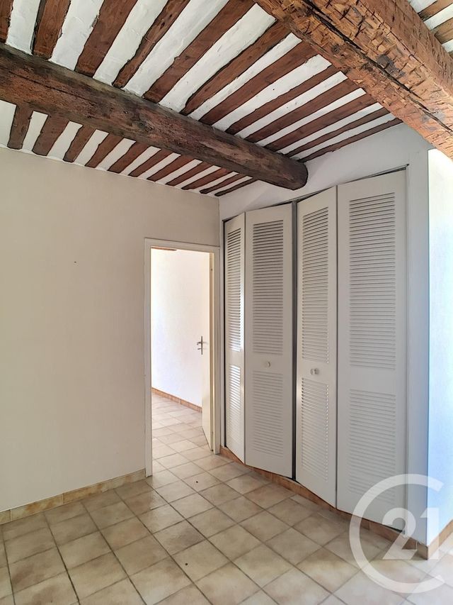Appartement F3 à louer - 3 pièces - 63.39 m2 - REMOULINS - 30 - LANGUEDOC-ROUSSILLON - Century 21 Beven Immobilier