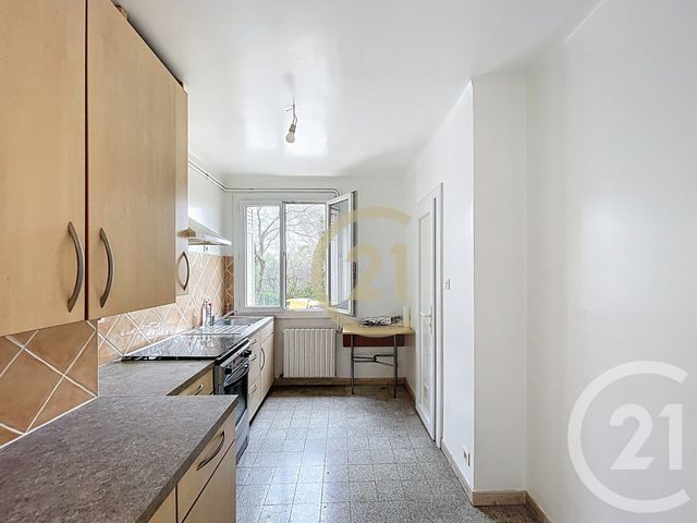 Appartement F3 à vendre - 3 pièces - 55.85 m2 - NIMES - 30 - LANGUEDOC-ROUSSILLON - Century 21 Beven Immobilier