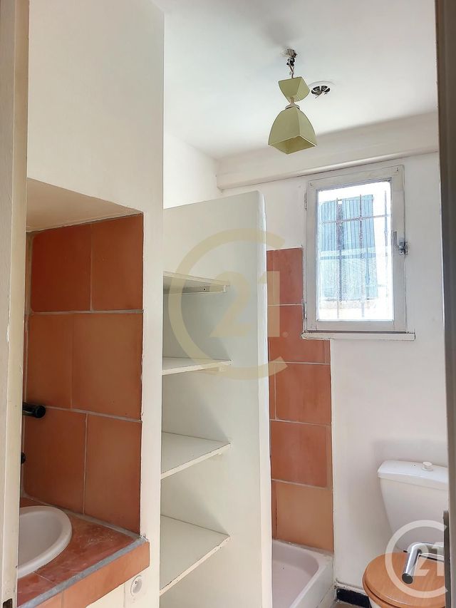 Appartement F2 à louer - 2 pièces - 43.05 m2 - LEDENON - 30 - LANGUEDOC-ROUSSILLON - Century 21 Beven Immobilier