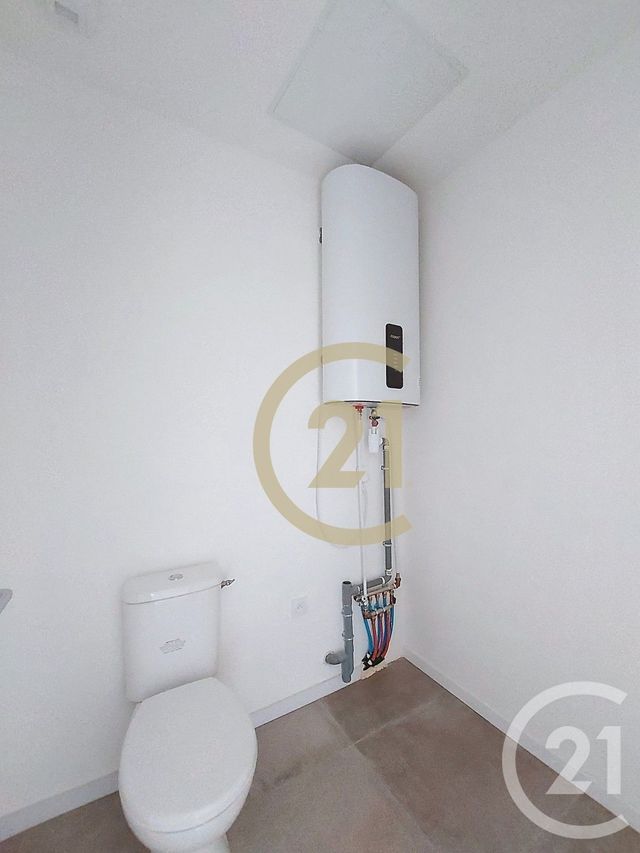 Appartement à louer - 3 pièces - 56.66 m2 - VALLIGUIERES - 30 - LANGUEDOC-ROUSSILLON - Century 21 Beven Immobilier
