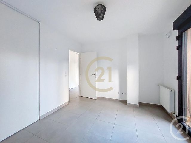 Appartement F2 à louer - 2 pièces - 46.51 m2 - LES ANGLES - 30 - LANGUEDOC-ROUSSILLON - Century 21 Beven Immobilier