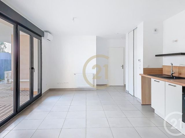 Appartement F2 à louer - 2 pièces - 46.51 m2 - LES ANGLES - 30 - LANGUEDOC-ROUSSILLON - Century 21 Beven Immobilier