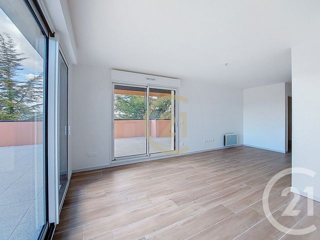 Appartement F2 à louer - 2 pièces - 48.88 m2 - UZES - 30 - LANGUEDOC-ROUSSILLON - Century 21 Beven Immobilier