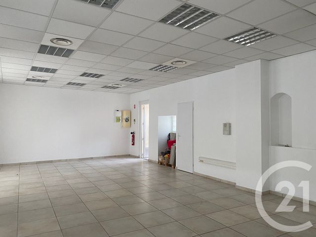 commerce à louer - 55.91 m2 - REMOULINS - 30 - LANGUEDOC-ROUSSILLON - Century 21 Beven Immobilier