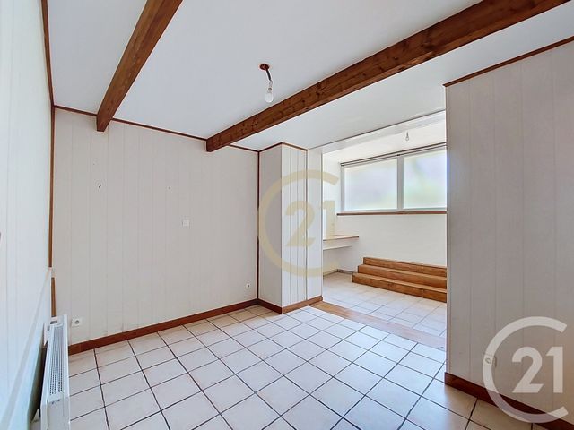 Appartement F2 à louer - 2 pièces - 64.22 m2 - REMOULINS - 30 - LANGUEDOC-ROUSSILLON - Century 21 Beven Immobilier