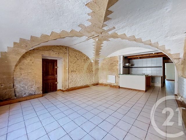 Appartement F2 à louer - 2 pièces - 64.22 m2 - REMOULINS - 30 - LANGUEDOC-ROUSSILLON - Century 21 Beven Immobilier