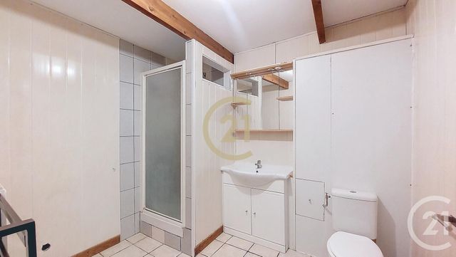 Appartement F2 à louer - 2 pièces - 64.22 m2 - REMOULINS - 30 - LANGUEDOC-ROUSSILLON - Century 21 Beven Immobilier