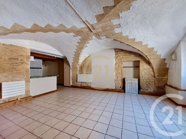 Appartement F2 à louer - 2 pièces - 64.22 m2 - REMOULINS - 30 - LANGUEDOC-ROUSSILLON - Century 21 Beven Immobilier
