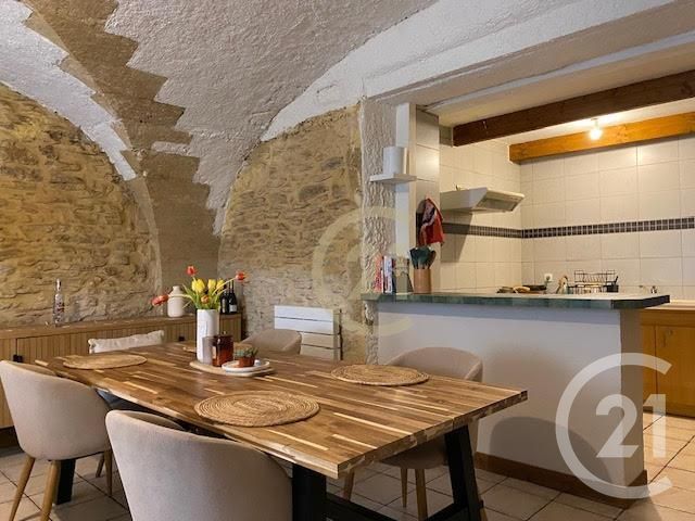 Appartement F2 à louer - 2 pièces - 64.22 m2 - REMOULINS - 30 - LANGUEDOC-ROUSSILLON - Century 21 Beven Immobilier