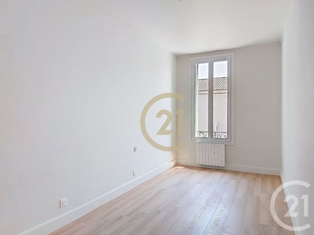 Appartement F4 à louer - 4 pièces - 99.26 m2 - REMOULINS - 30 - LANGUEDOC-ROUSSILLON - Century 21 Beven Immobilier