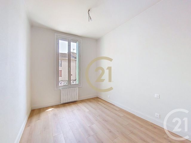 Appartement F4 à louer - 4 pièces - 99.26 m2 - REMOULINS - 30 - LANGUEDOC-ROUSSILLON - Century 21 Beven Immobilier