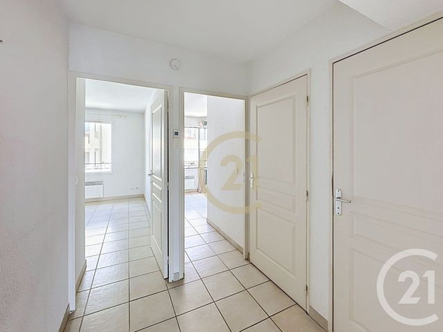 Appartement F3 à vendre - 3 pièces - 70.0 m2 - UZES - 30 - LANGUEDOC-ROUSSILLON - Century 21 Beven Immobilier