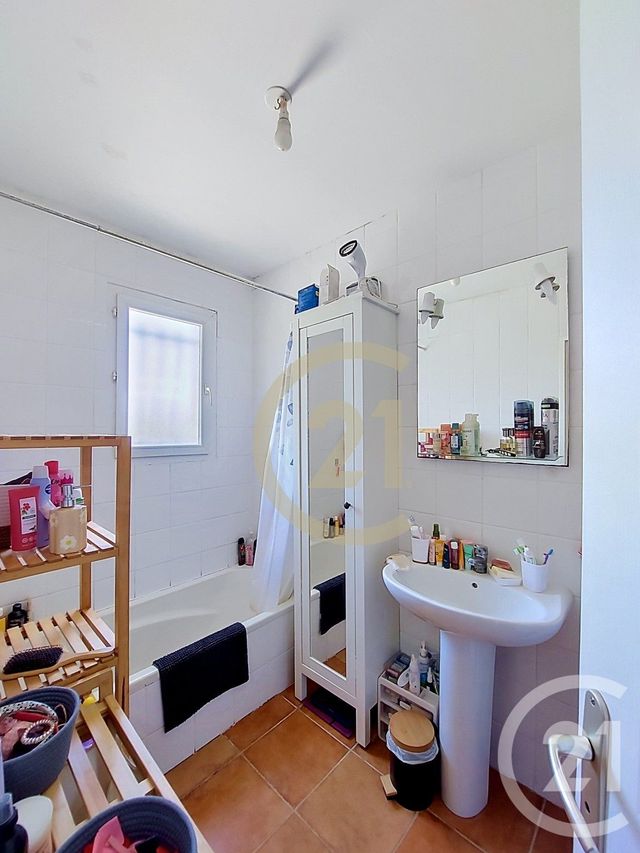 maison à louer - 3 pièces - 69.0 m2 - LEDENON - 30 - LANGUEDOC-ROUSSILLON - Century 21 Beven Immobilier
