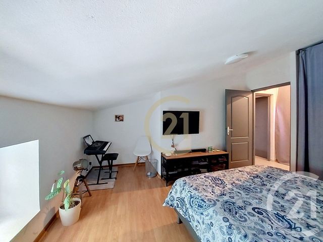 Appartement F3 à louer - 3 pièces - 76.41 m2 - DOMAZAN - 30 - LANGUEDOC-ROUSSILLON - Century 21 Beven Immobilier
