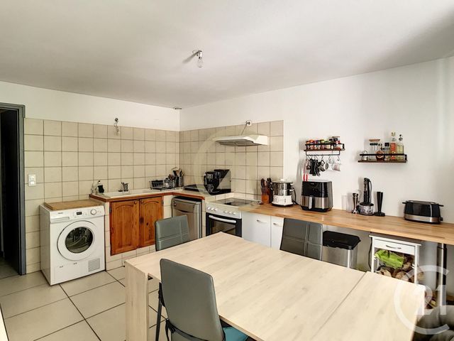 Appartement F3 à louer - 3 pièces - 76.41 m2 - DOMAZAN - 30 - LANGUEDOC-ROUSSILLON - Century 21 Beven Immobilier